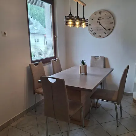 דירה Veninsek לוצ'ה