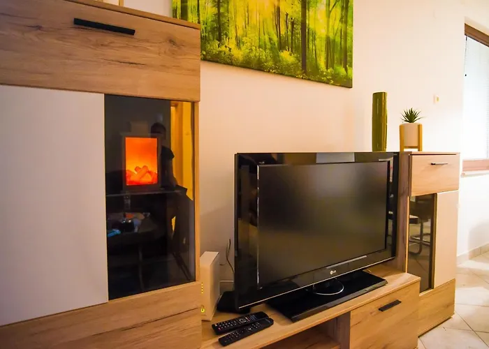 Veninsek شقة Luče